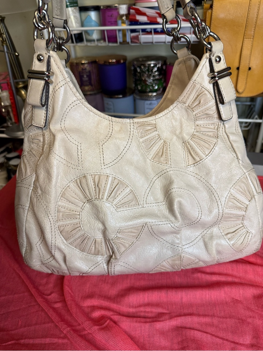 Women's Cream Leather Shoulder Bag - Elegant Neutral Carryall
